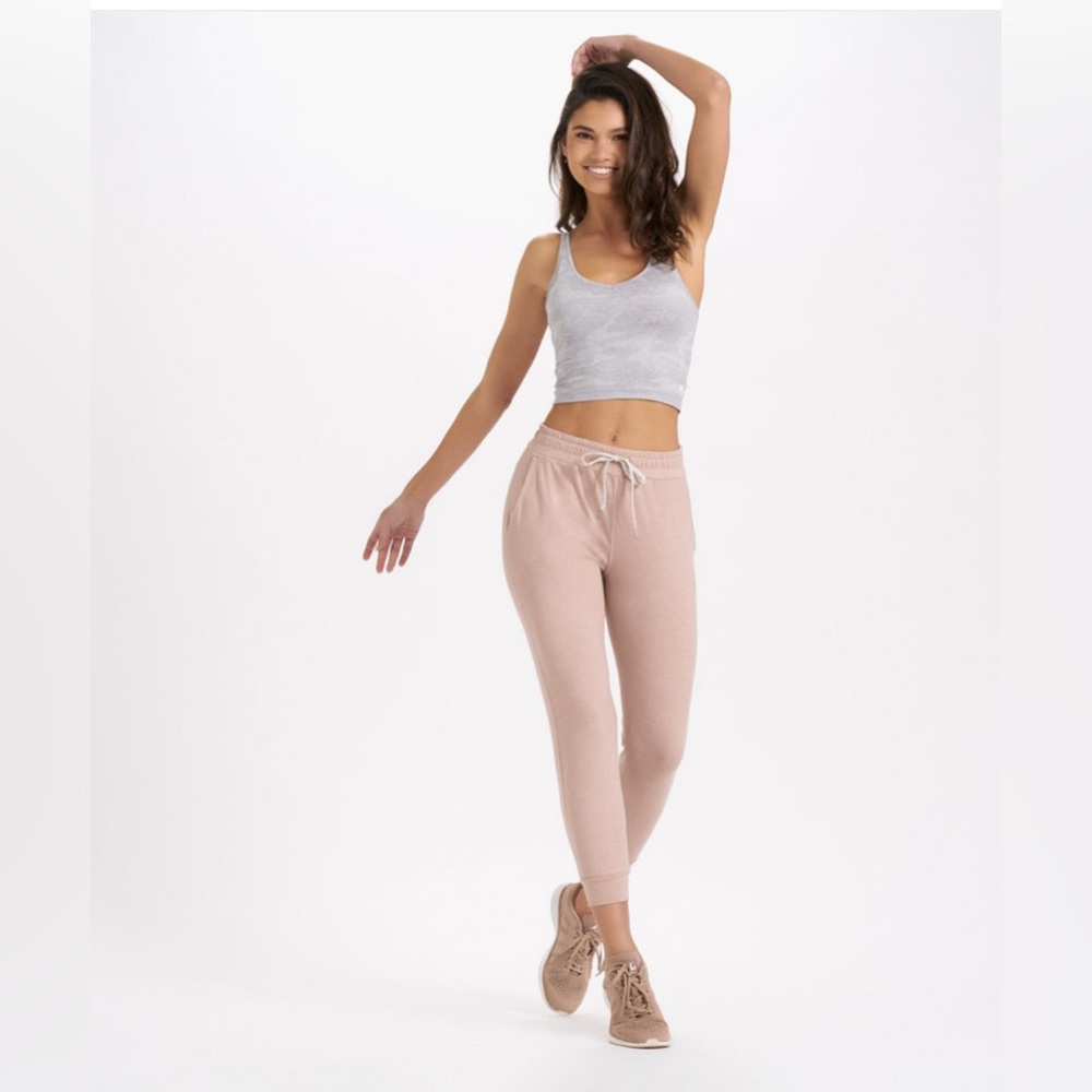 VUORI Performance Jogger Women's DreamKnit™ Joggers Size Medium Dogwood Heather